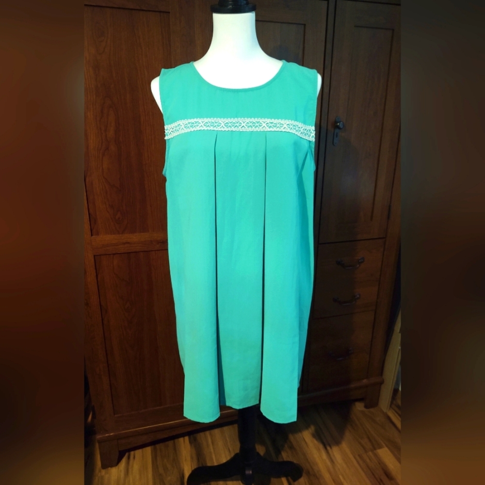 Umgee Mini Trapeze Pleated Front Dress Sz L